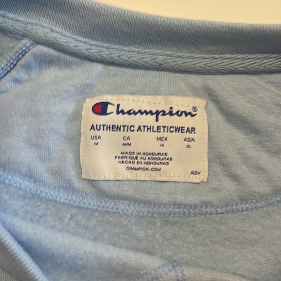 ⭐️3 For $15⭐️ Champion Logo Crewneck - Picture 5 of 6